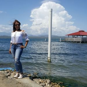 Meet your Posher, Raydi